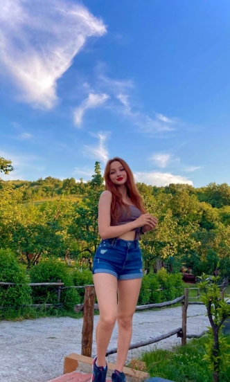 Ece 🍑